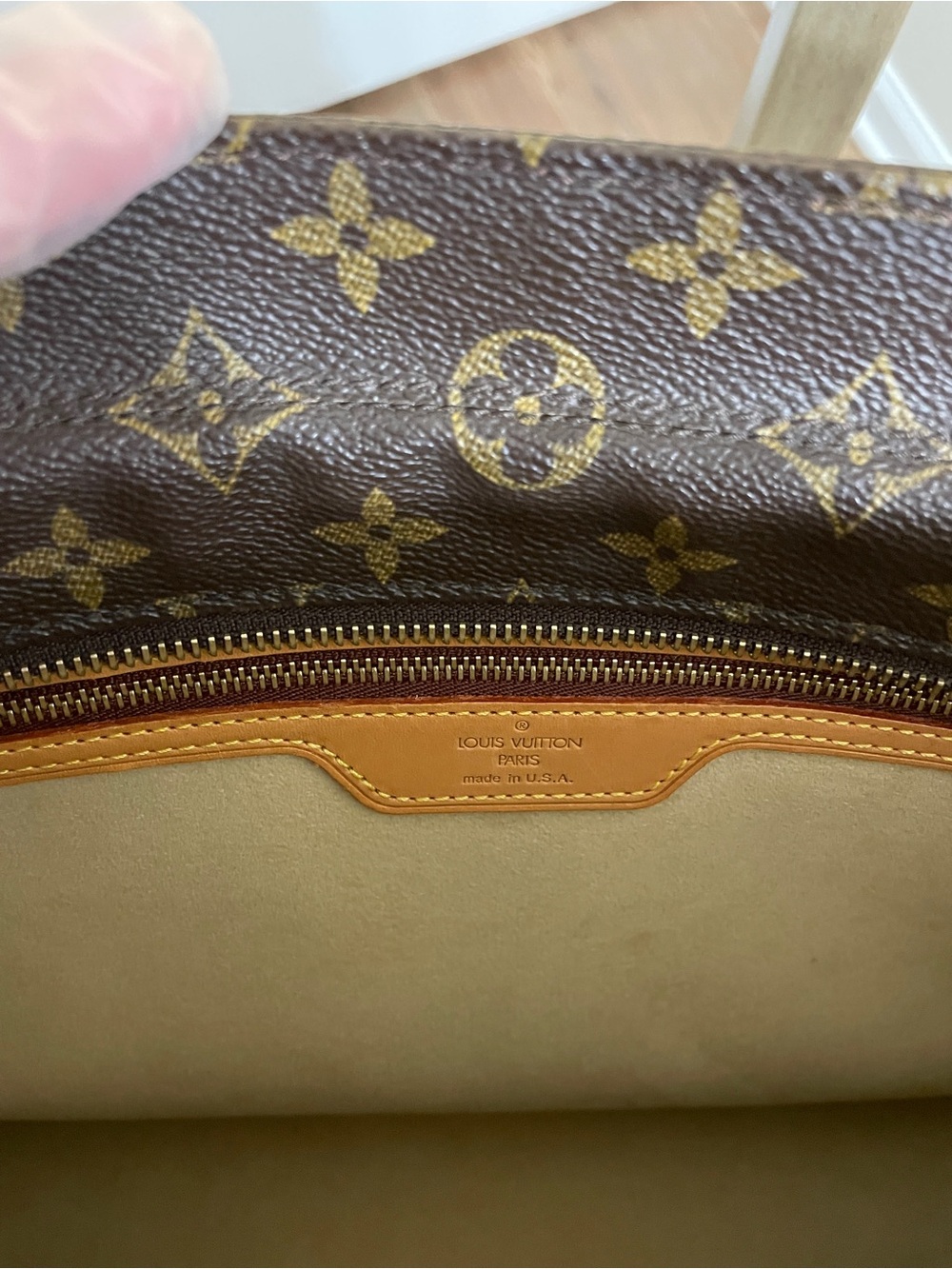 Louis Vuitton Luco Monogram Tote Bag - Picture 6 of 10